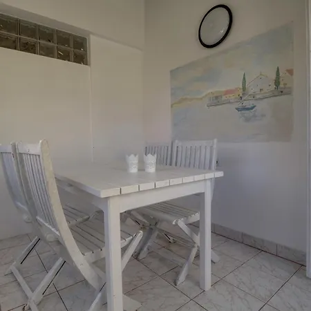 Mandarina Apartment