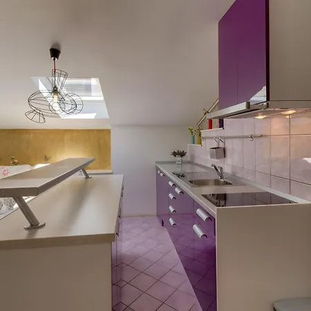 Mandarina Apartment *