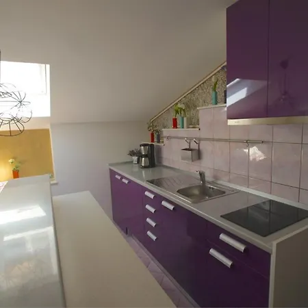 Mandarina Apartment