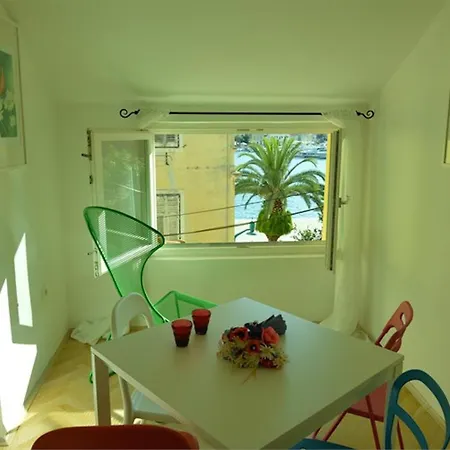 Mandarina Apartment