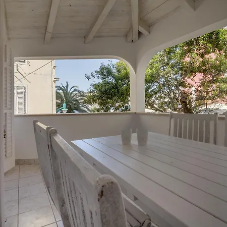 Apartment Mandarina Mali Lošinj